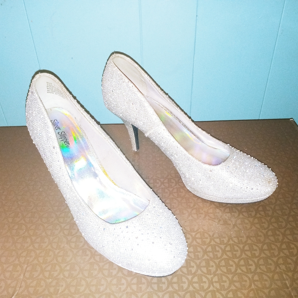Size 11 sparkly bling heels. Silver slippers